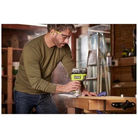 Affleureuse à Bois RYOBI - RTR18-0 - 18V OnePlus - Sans Batterie Ni Chargeur 4 Affleureuse à Bois RYOBI - RTR18-0 - 18V OnePlus - Sans Batterie Ni Chargeur – Image 2