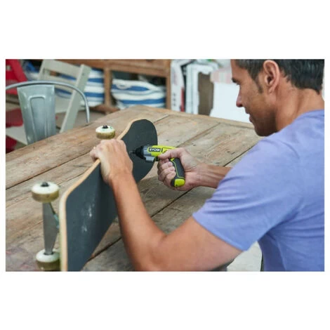 Tournevis Sans Fil RYOBI 4V Ergo - Batterie 1,5 Ah Intégrée - Chargeur - ERGO-A2 6 Tournevis Sans Fil RYOBI 4V Ergo - Batterie 1,5 Ah Intégrée - Chargeur - ERGO-A2 – Image 4